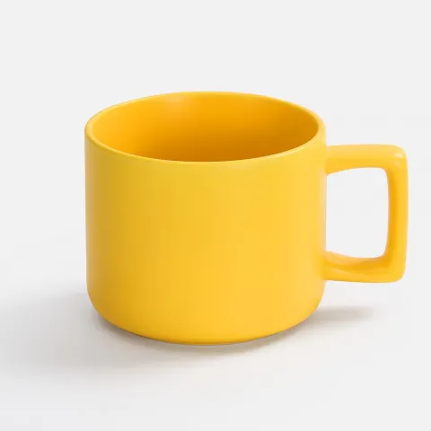 Желтый