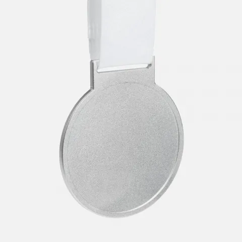 Серебристый